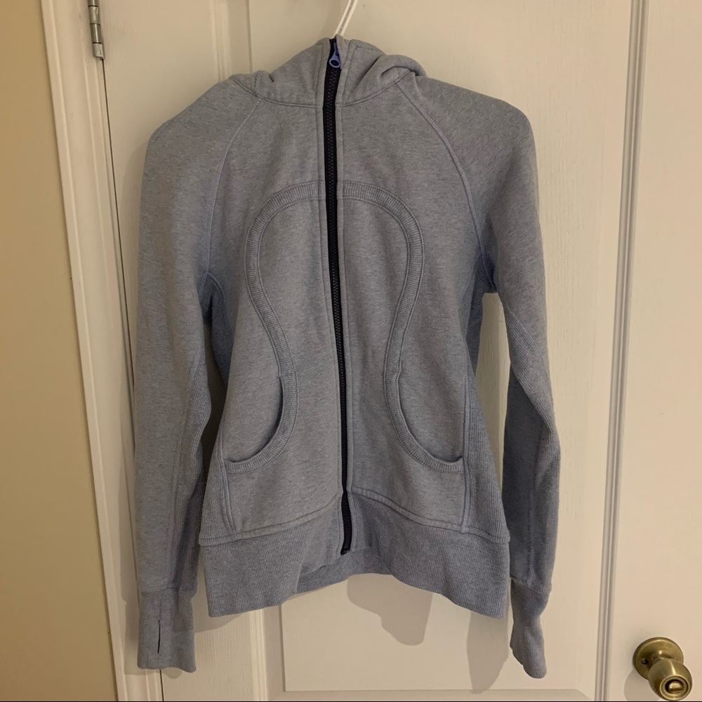 Lululemon women’s hoodie - Picture 3 of 3